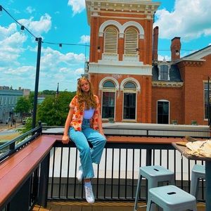 Meet your Posher, Gwen